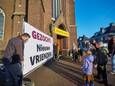 Februari 2024: Eerdse ouders protesteren tegen Vrienden van de Eerdse kerk.