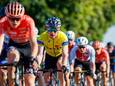 Quinn Simmons (in het geel) heeft de Junioren Driedaagse in Axel gewonnen en schittert nu in het profpeloton.