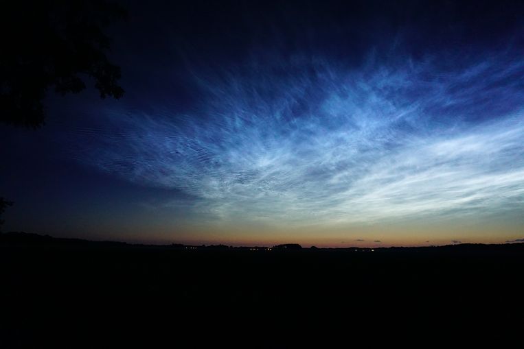 Lichtende nachtwolken, gezien boven Groningen, door Nick Kieft (lid 56.489). Beeld Cloud Calendar 2022