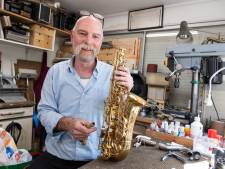 Van bouwvakker tot... blaasinstrumentenmaker: Edgar gooide het roer volledig om in crisistijd