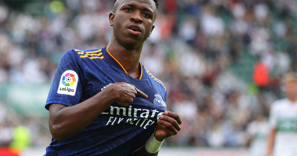 Outstanding Vinicius puts late substitute Eden Hazard in his shadow even more with two goals at Elche |  Primera Division