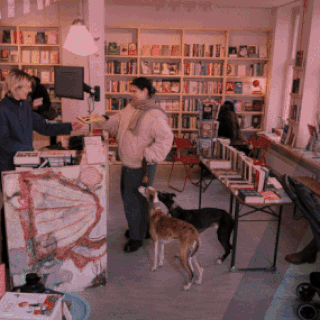 Boekhandel De Duif in North also offers meetups for knitting enthusiasts