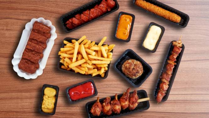 De helft van de Vlamingen bestelt standaard een snack bij de frietjes, 40 procent zelfs twee: dit zijn de populairste frituursnacks