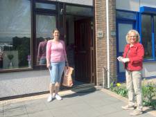 Hoeksche Waard leest zich suf met de verrassingstas van de bieb