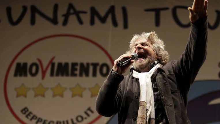 De Italiaanse politicus Beppe Grillo van de Vijfsterrenbeweging Beeld reuters