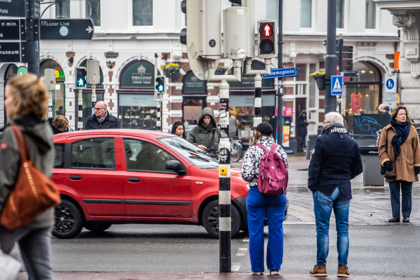 Voetganger heeft 6 seconden om Arnhemse ‘racebaan’ over te steken en de
