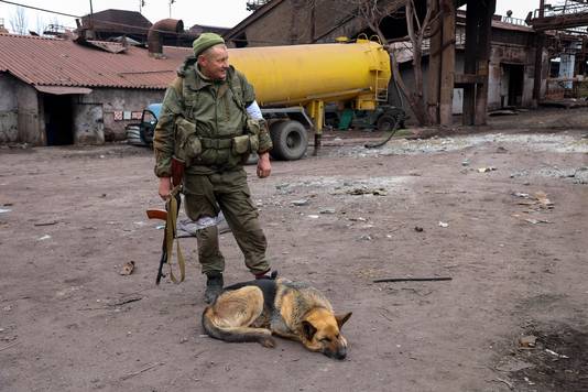 Een pro-Russische separatist in Marioepol. 