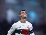 Ronaldo krijgt gele kaart voor overduidelijke schwalbe