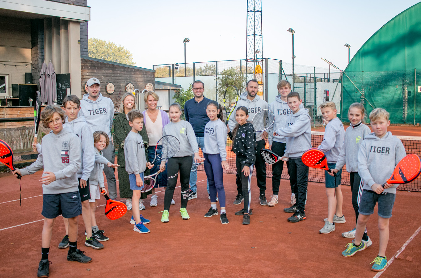 Bijna 100jarige club legt nieuwe accenten nu ook padel in Royal