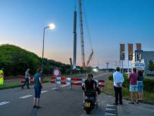 Terwijl nieuwe Bossche windmolen wordt opgebouwd, stapt comité Windpark NEE naar de rechter