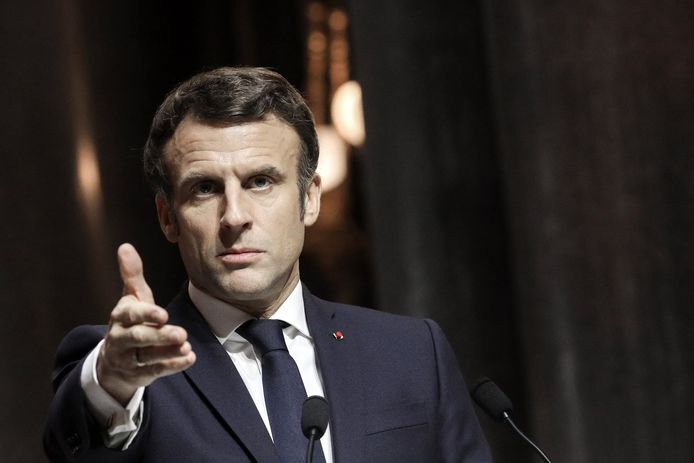 De Franse president Emmanuel Macron wil kunnen pronken met de invoering van de minimumbelasting voor multinationals. Hij is kandidaat om zichzelf op te volgen bij de presidentsverkiezingen van 10 april.