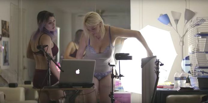 Een scene uit de Netflix-documentaire Hot Girls Wanted.