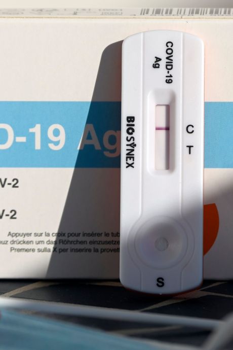 L'assouplissement des règles de test, de quarantaine et d'isolement entre en vigueur