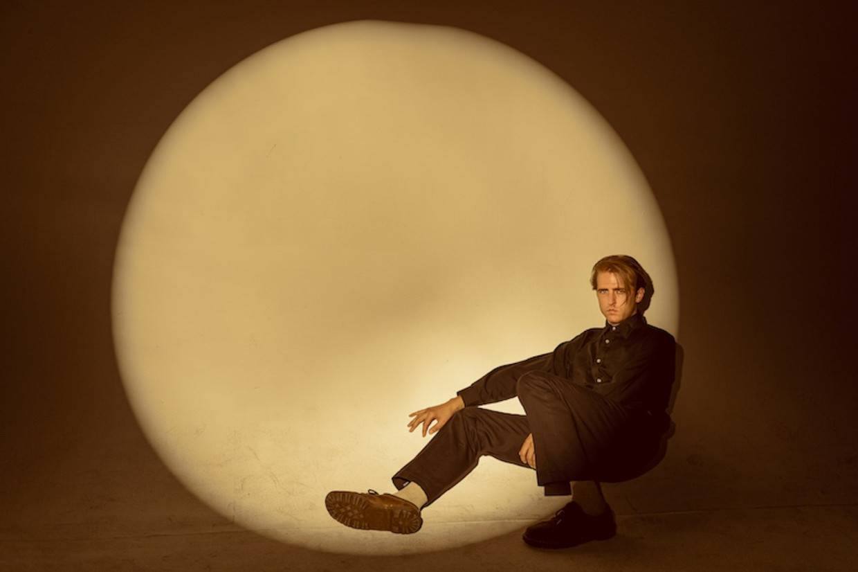 Christian Lee Hutson Beeld CLH