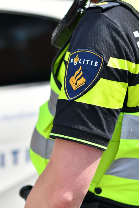 Vrouw opgepakt voor diefstal in zorginstellingen: ‘liet zich mogelijk als zzp’er inhuren met vals diploma’
