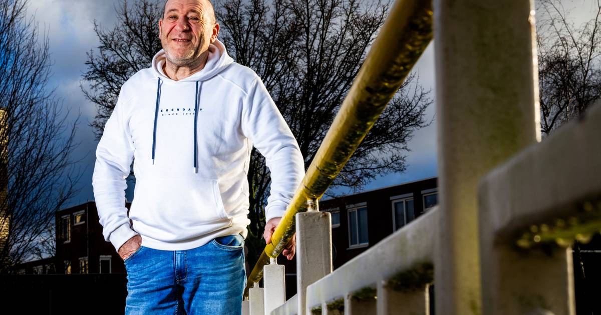 Na ongeluk op vluchtstrook doet Hans oproep: ‘Haal geen rare fratsen uit als verkeer stilstaat’.
