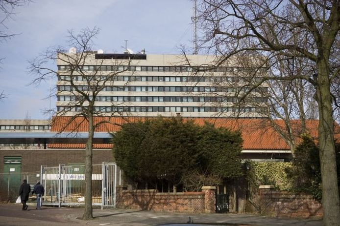 Het gebouw van de MIVD is gevestigd op de Frederikkazerne in Den Haag. Foto: GPD