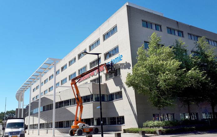 De Associate Degrees Academie aan het Mill Hillplein in Roosendaal