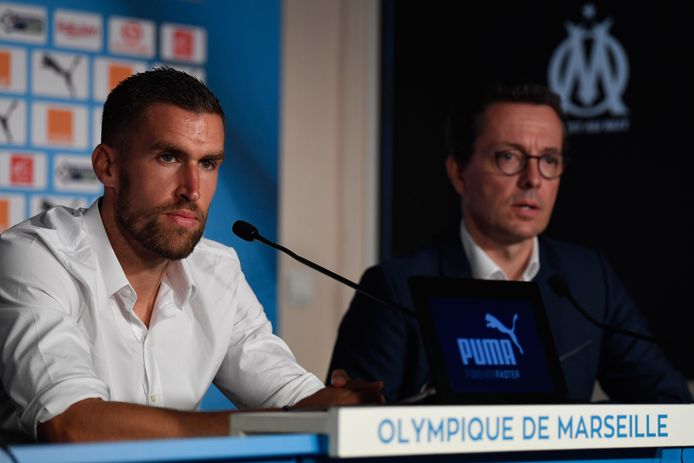 Kevin Strootman tijdens de presentatie bij zijn nieuwe club.