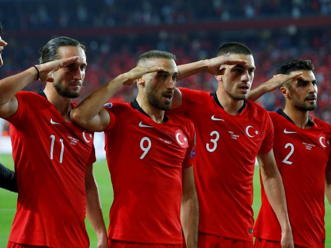 UEFA onderzoekt militair saluut Turks elftal