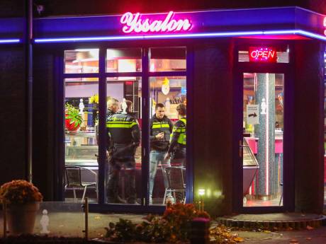 Verkeerde man aangehouden na overval op Apeldoornse snackbar, politie zoekt verder naar verdachte