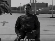 Rapper Rico steekt Zwolle hart onder de riem in emotioneel filmpje: ‘Ik voelde dat dit nodig was’
