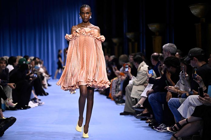 La culotte la plus chère de tous les temps défile à la Fashion Week (et  s'attire les foudres du grand public), Tendances