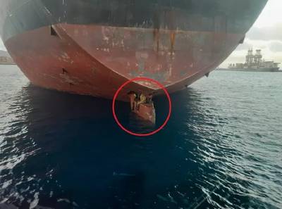 Cachés sur le gouvernail d’un pétrolier, trois clandestins survivent à un périple de 11 jours