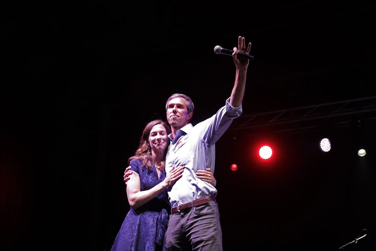 Ontgoocheling bij de Democratische senaatskandidaat Beto O’Rourke uit Texas. Het zag er enige tijd naar uit dat hij zittend Republikeins senator Ted Cruz naar huis zou sturen, wat een forse opsteker zou zijn in een dieprode staat als Texas, maar dat lukte uiteindelijk niet. Beeld AFP