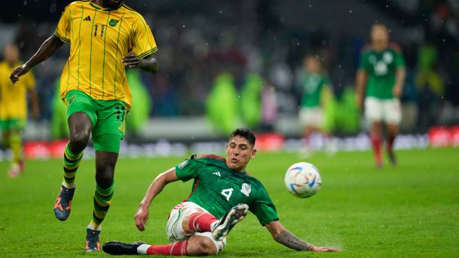 Eigen goal van Ajax-speler Edson Álvarez wordt Mexico niet fataal tegen Jamaica