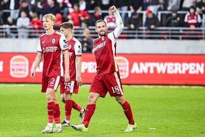 Trop fort pour le Standard, l'Antwerp reprend la deuxième place