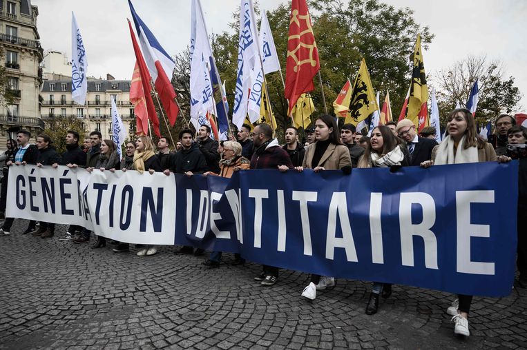 Een betoging van Génération Identitaire tegen het islamisme. Beeld AFP