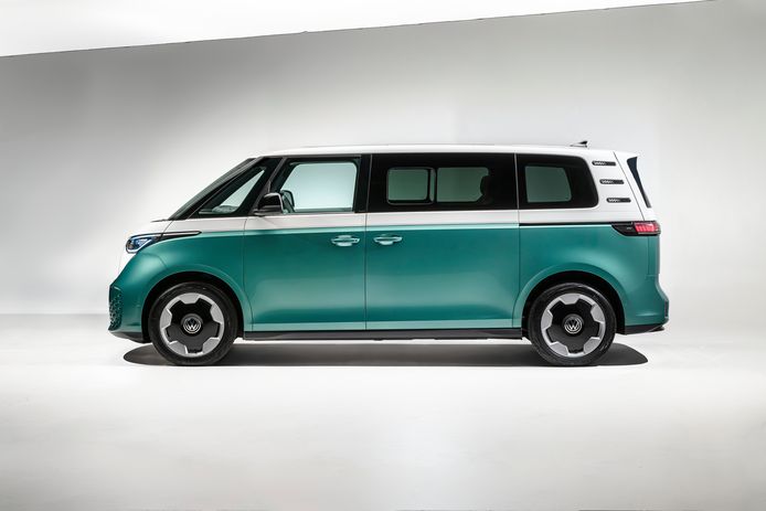 Volkswagen maakt zijn nieuwe busje groter, slimmer en ruimer | Auto | AD.nl