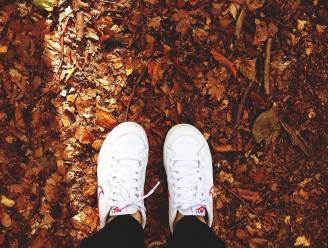 Wedden dat je niet wist dat je sneakers ook anders kan dragen?
