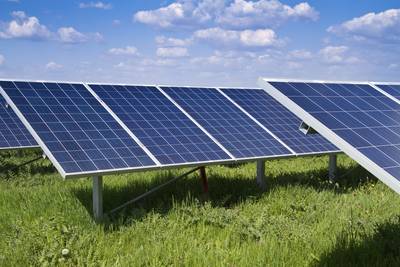 Leent de gemeente 4 ton uit voor een zonnepark in Nieuw-Vossemeer? ‘Eerst meer informatie’