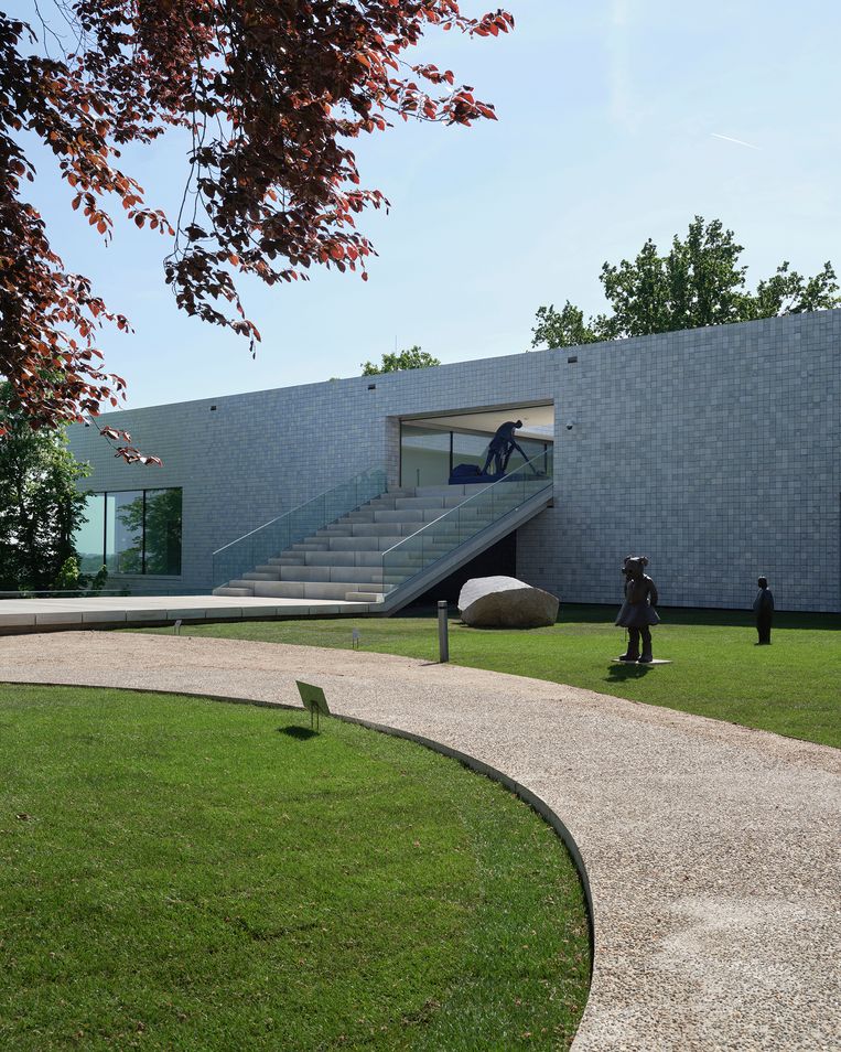 De beeldentuin van het vernieuwde Museum Arnhem. Beeld Erik Smits
