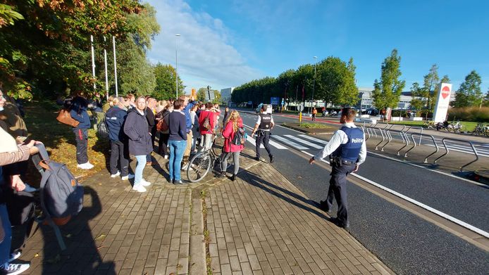 Groot alarm op de campus van Hogeschool Vives in Kortrijk, na een melding van 'een gewapende man’