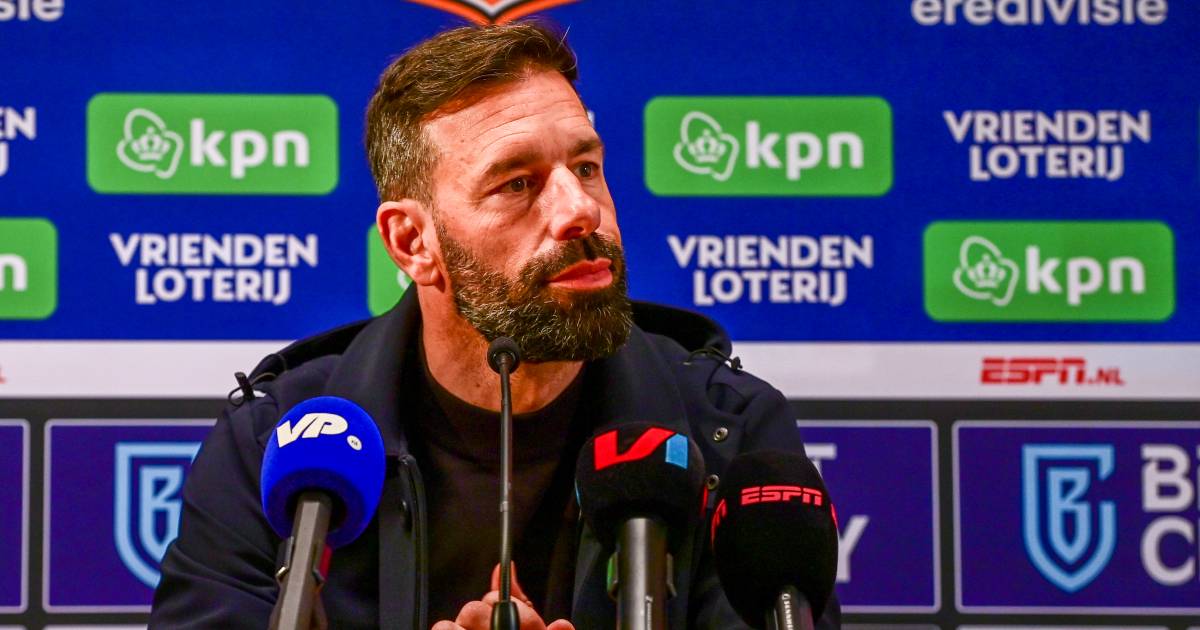 Ruud van Nistelrooij ziet dat PSV in Volendam ‘de hel’ voorkomt ‘Weet