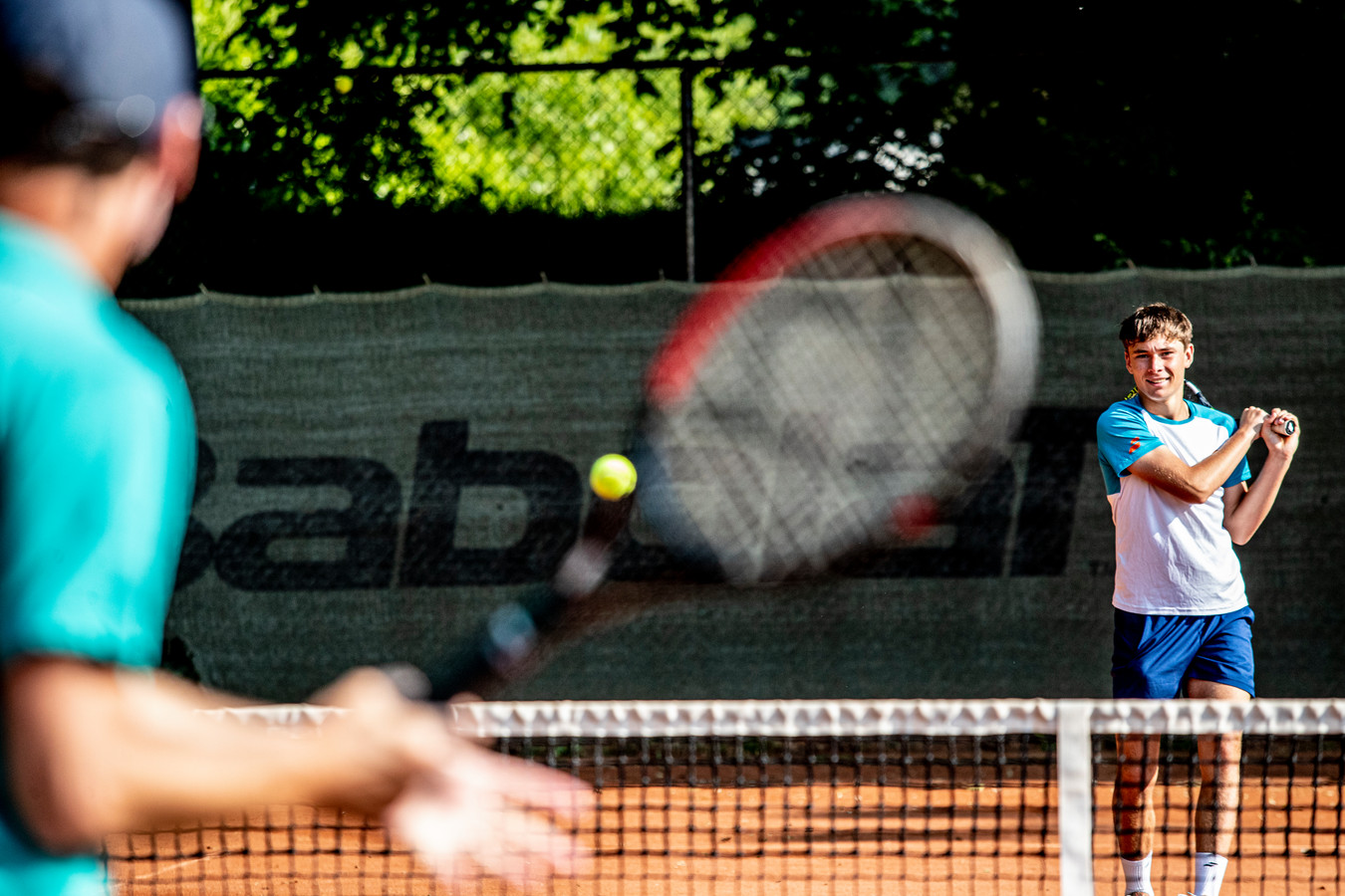 Tennistalent Mees Rottgering gaat niet alleen voor de ervaring naar