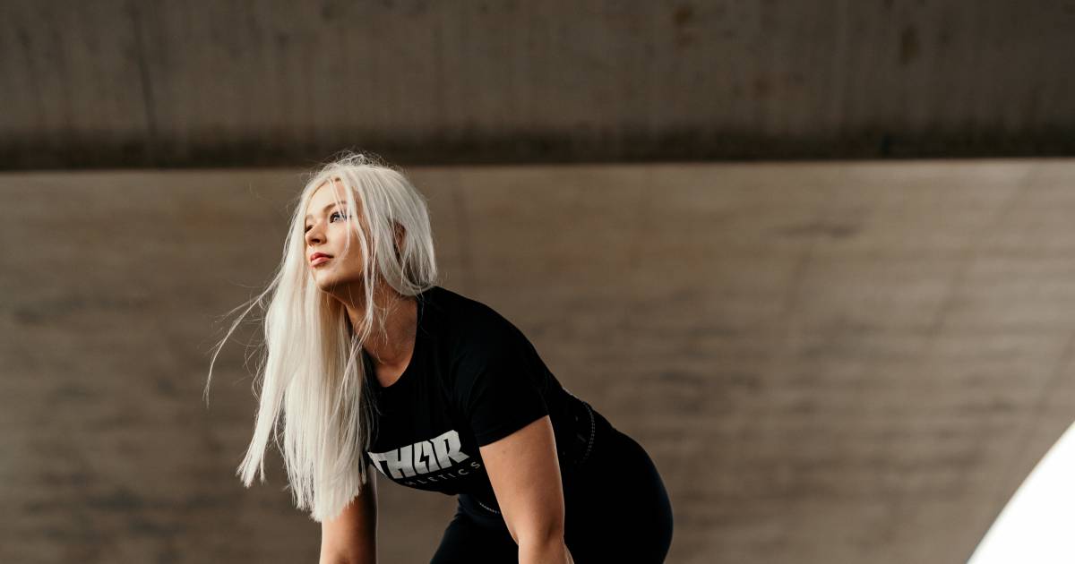 Powerliftster Michelle breekt Nederlands record bankdrukken op NK