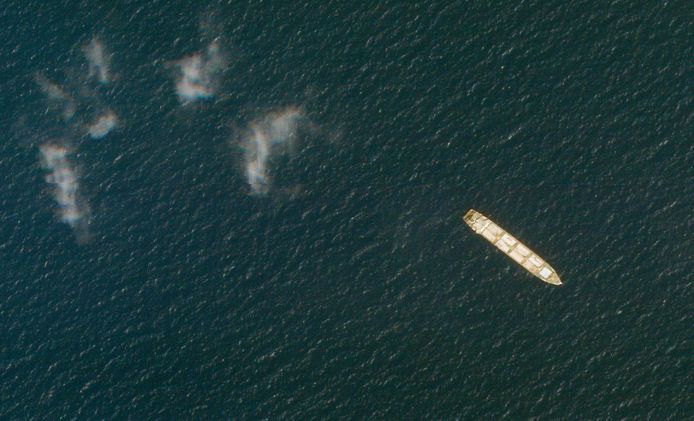 Het Iraans "koopvaardijschip" Saviz in de Rode Zee.