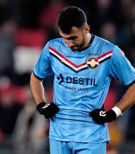 Hoofdsponsor Destil Twee Jaar Langer Op Het Shirt Van Willem Ii Nederlands Voetbal Ad Nl