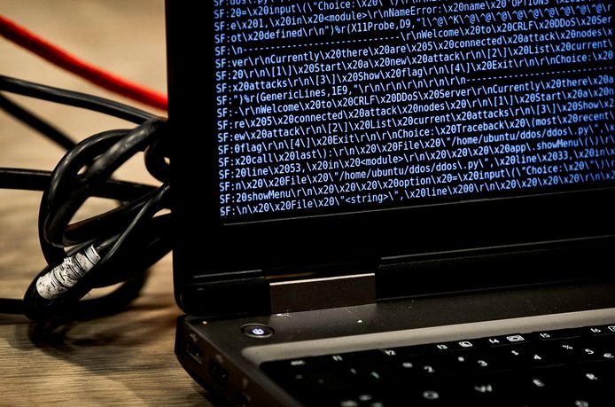 De politie schakelt leden van techsite Tweakers in om cybercrime op te lossen.