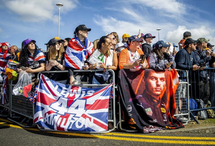 Beeld van F1-fans op Silverstone ter illustratie.
