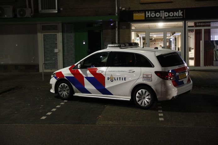 Een tabaksshop aan de Kroevenlaan in Roosendaal is woensdagavond overvallen.