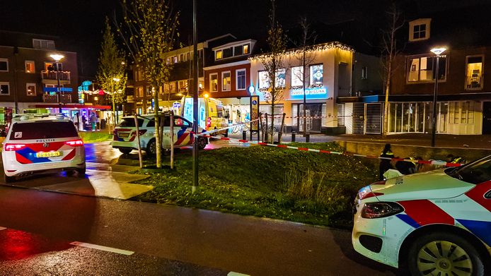 Aan de Oldenzaalsestraat werd een gewonde man aangetroffen in een wadi.