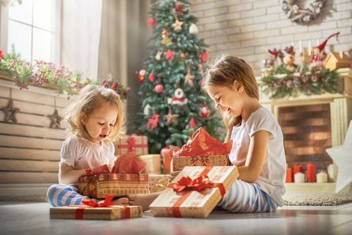 Onmiddellijk Mevrouw George Stevenson Hoeveel cadeaus geef je kinderen? Psychologen geven antwoord | Binnenland |  AD.nl