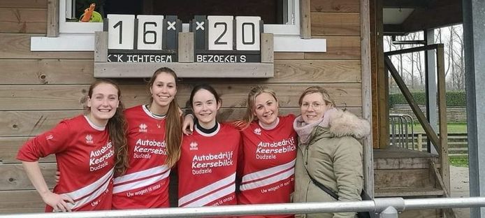 De speelsters van Noordster Dudzele gingen het voorbije weekend met 16-20 winnen op het veld van KBK Ichtegem.