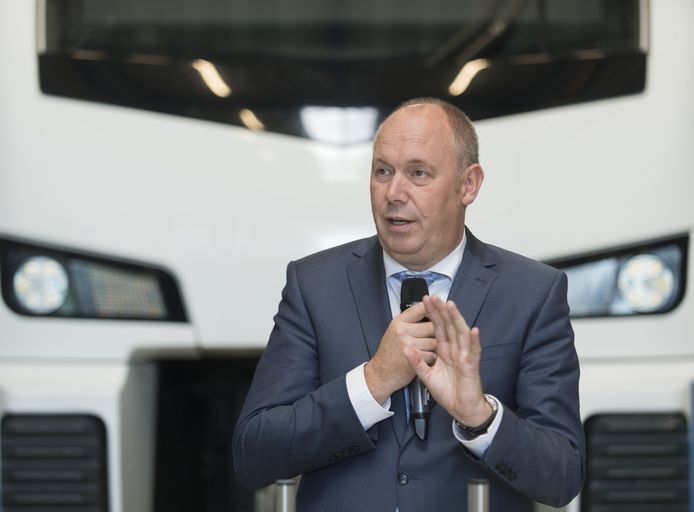 Overijssels gedeputeerde Bert Boerman. Bij de nieuwste boete die hij aankondigde voor Keolis gaat het vooral om de klimaatregeling en ergonomie achter het stuur voor de chauffeurs die al langere tijd niet in orde zijn.