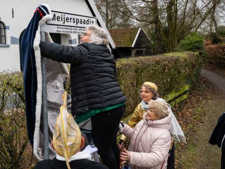 Straatje binnendoor krijgt een naam: ‘Het Meijerspaadje’, hier vlakbij begon het Needse carnaval, meer dan 44 jaar geleden
